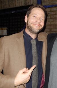 Ike Barinholtz.jpg