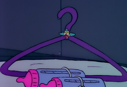 Krusty Clothes Hanger.png