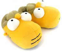 Family slippers Homer.jpg