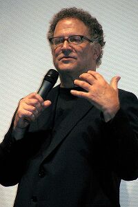 Albert Brooks.jpg